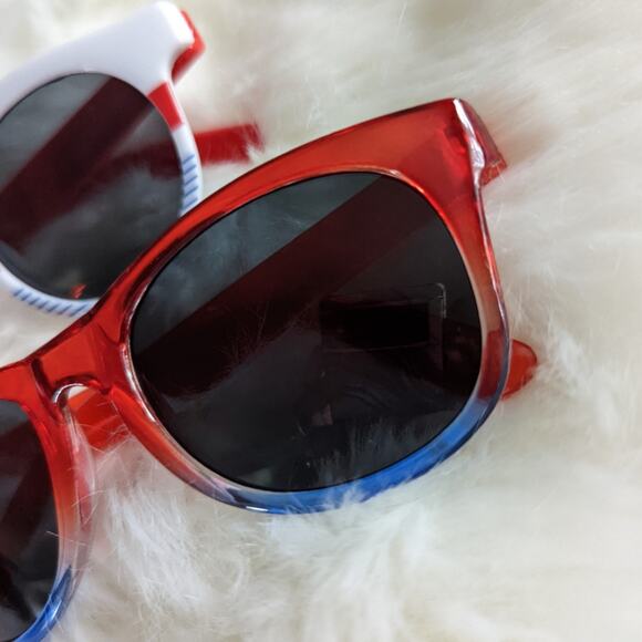 Adults 4th of July Red White and Blue USA Sunglasses - Picture 2 of 4
